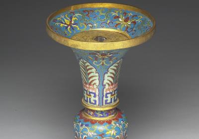 图片[2]-Copper vase in cloisonne enamels from a five-piece altar set, Qing dynasty (1644-1911)-China Archive